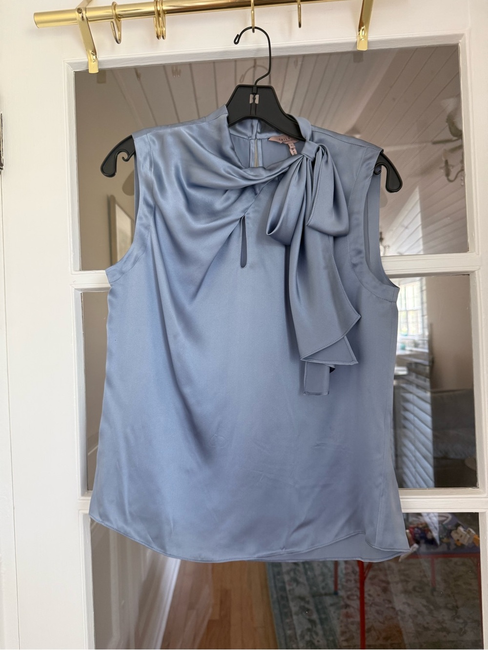 Tailored Rebecca Taylor Dusty Blue Satin Bow Neck Sleeveless Blouse Size 2